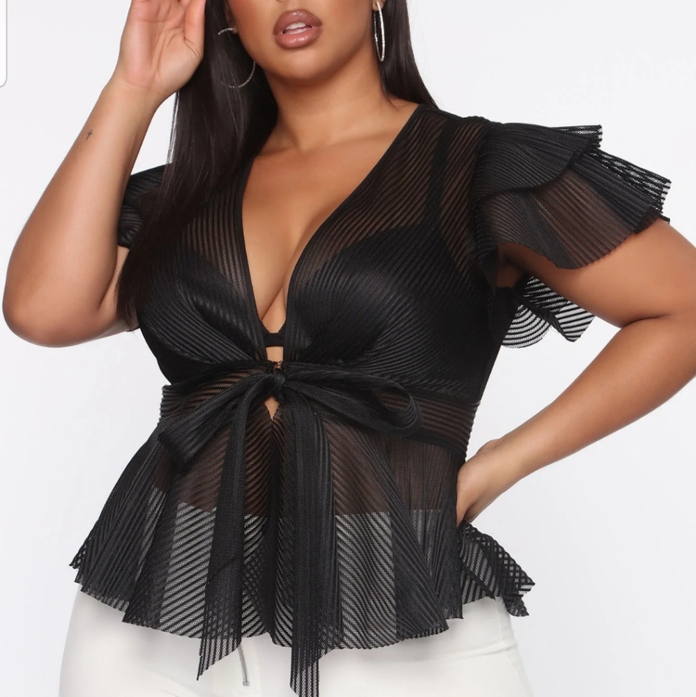 Fashionova Dinner Date Top in Blk